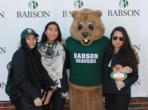 Đại học Babson (Massachusetts).
