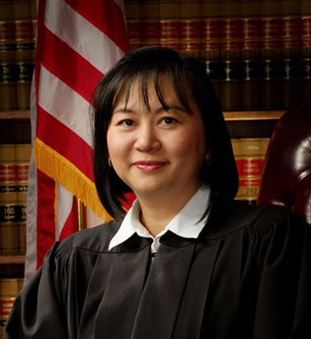 Thẩm phán Liên bang Jacqueline Nguyễn.