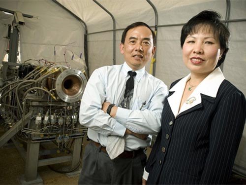 Tiến sĩ Trịnh Hữu Phước và vợ là tiến sĩ Võ Thị Diệp