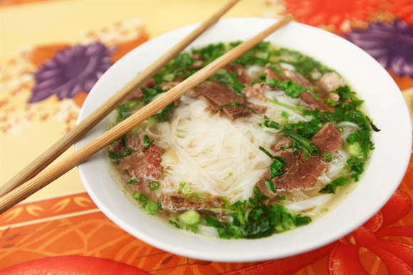 Nữ hoàng phở Việt xứ Alaska Nu hoang pho Viet xu Alaska