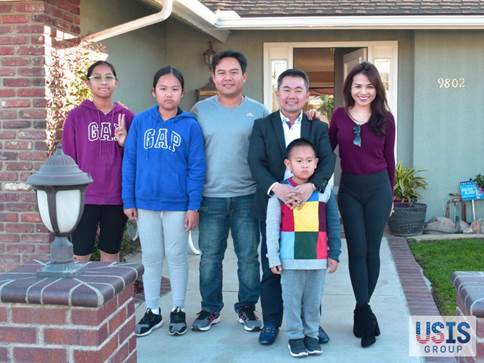 Đại diện lãnh đạo của USIS Group thường xuyên đến thăm hỏi và chia sẻ những kinh nghiệm cho những gia đình khi vừa mới an cư ở Mỹ