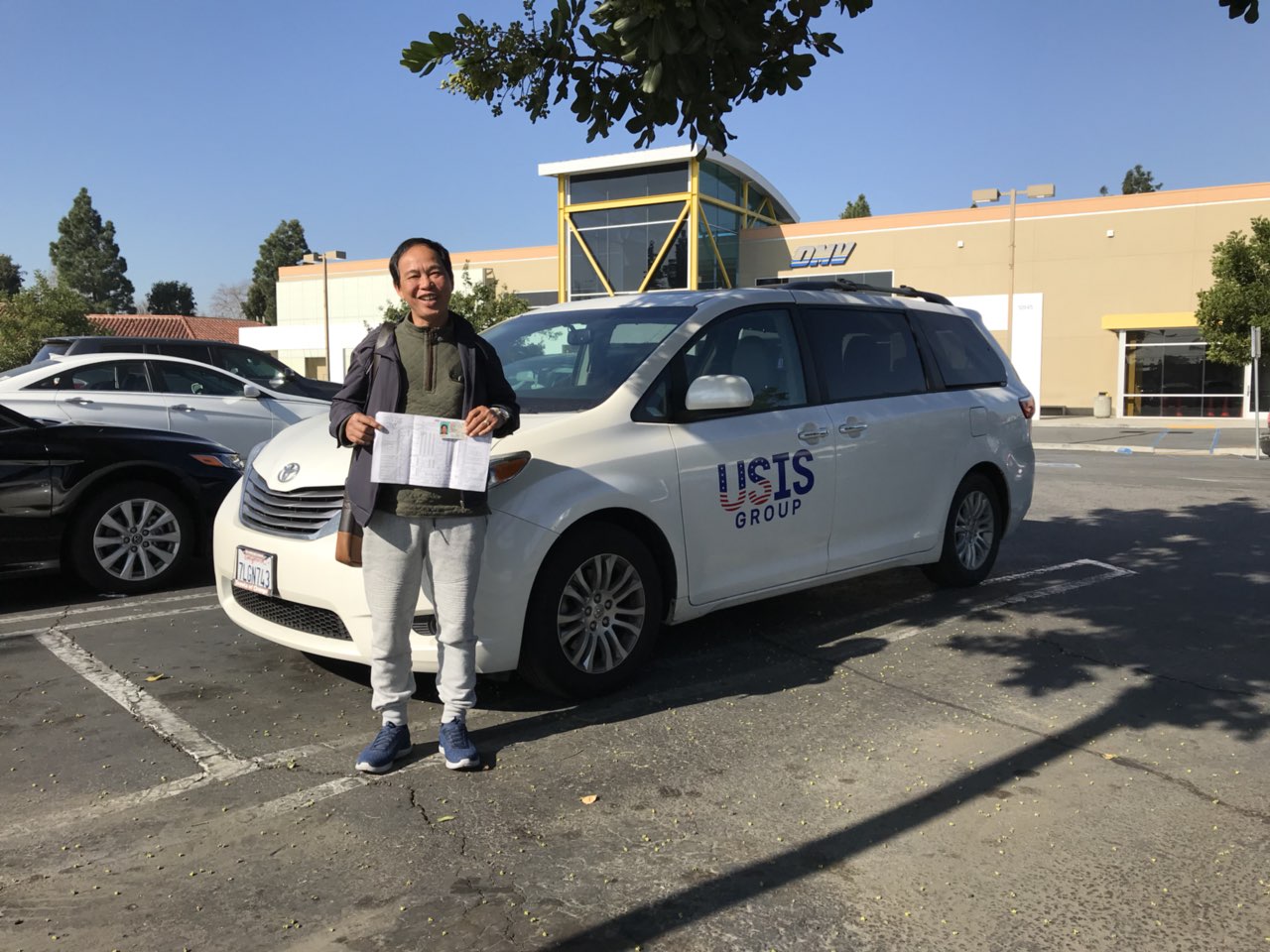 USIS Đưa Khách Hàng Đi Thi Bằng Lái Xe Tại Mỹ